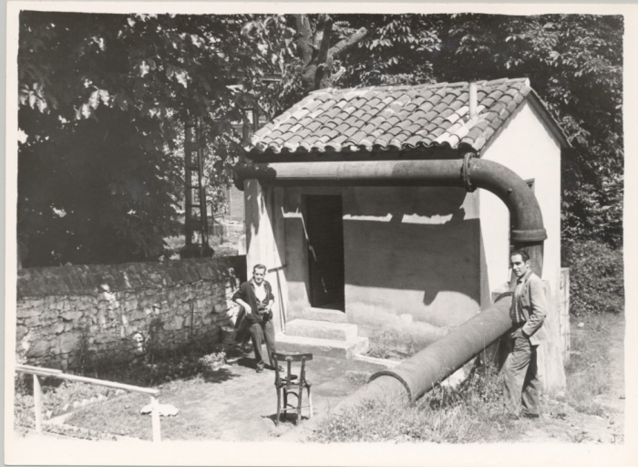 Exterior sala de bombas, El Entrego , 1969. Exterior sala de bombas, El Entrego , 1969.